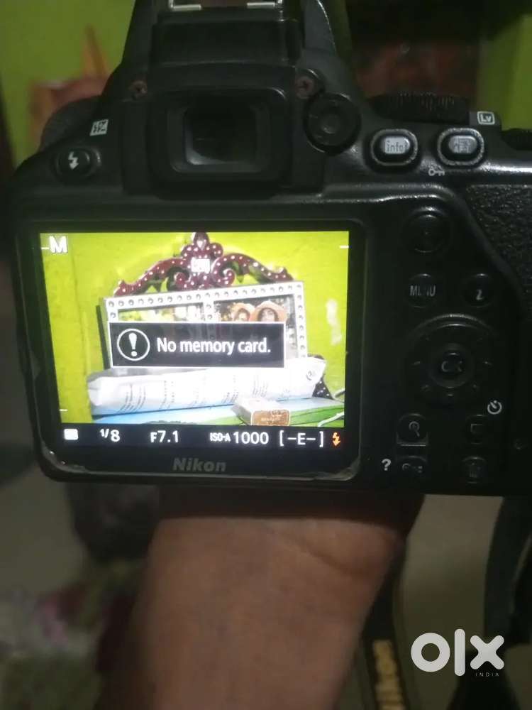 Nikon D3500 urgent sell