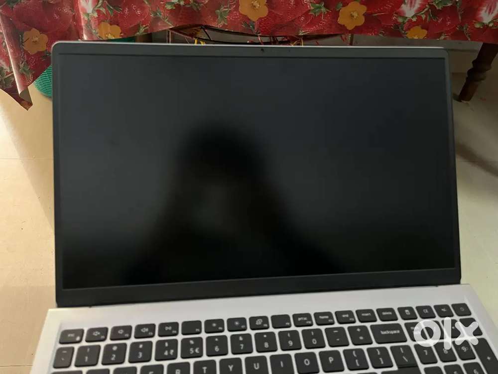 Dell Inspiron (With Box and Charger)