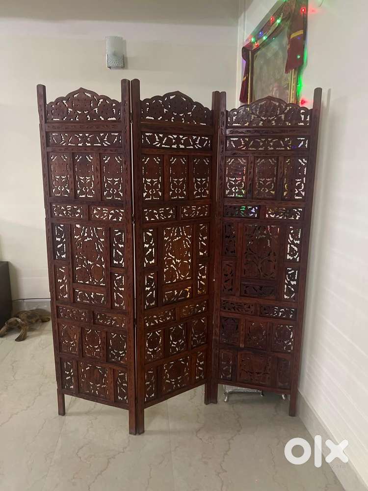 Wooden partition