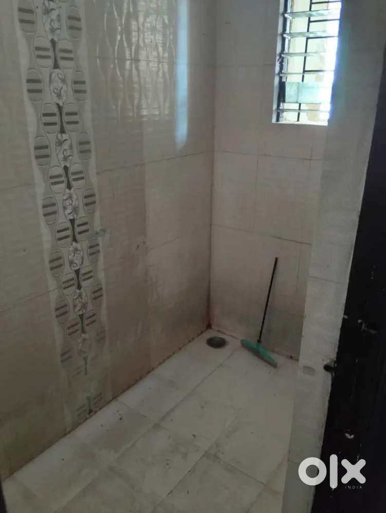 2bhk flat manish nagar near kachore lown school college market all