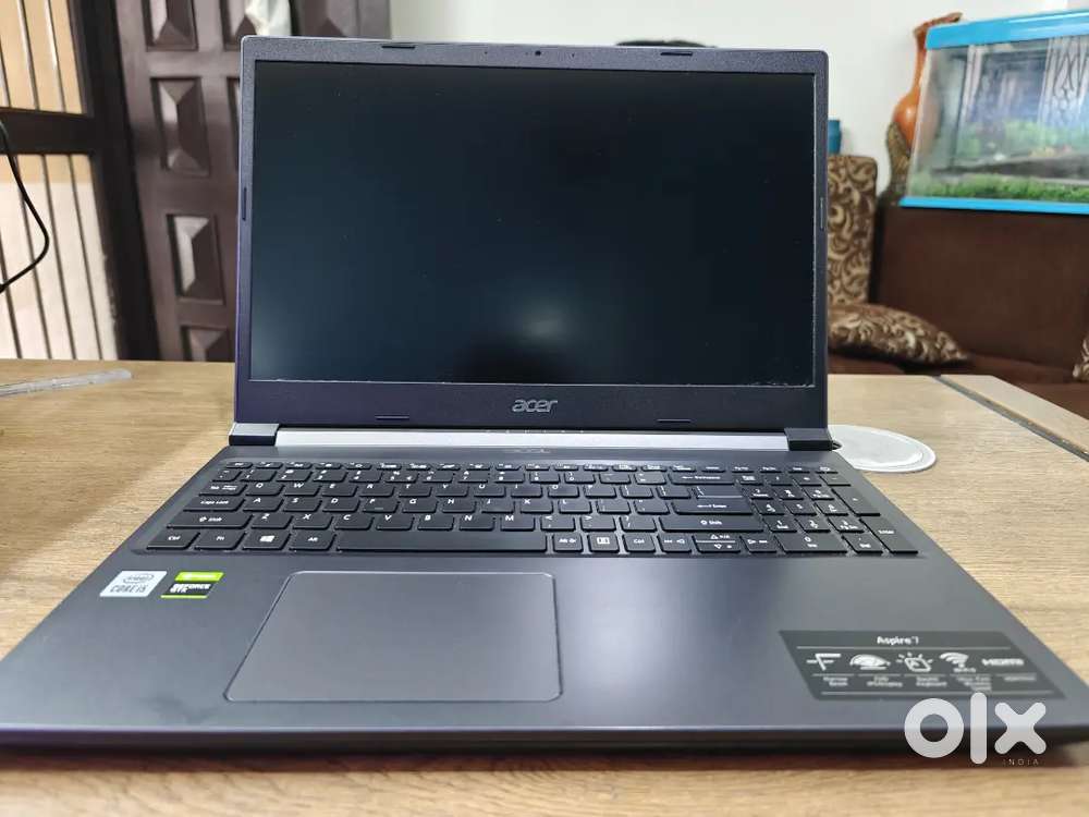 Acer aspire 7 Intel i5 10th gen GTX 1650 ti 4gb gpu 8gb ram laptop