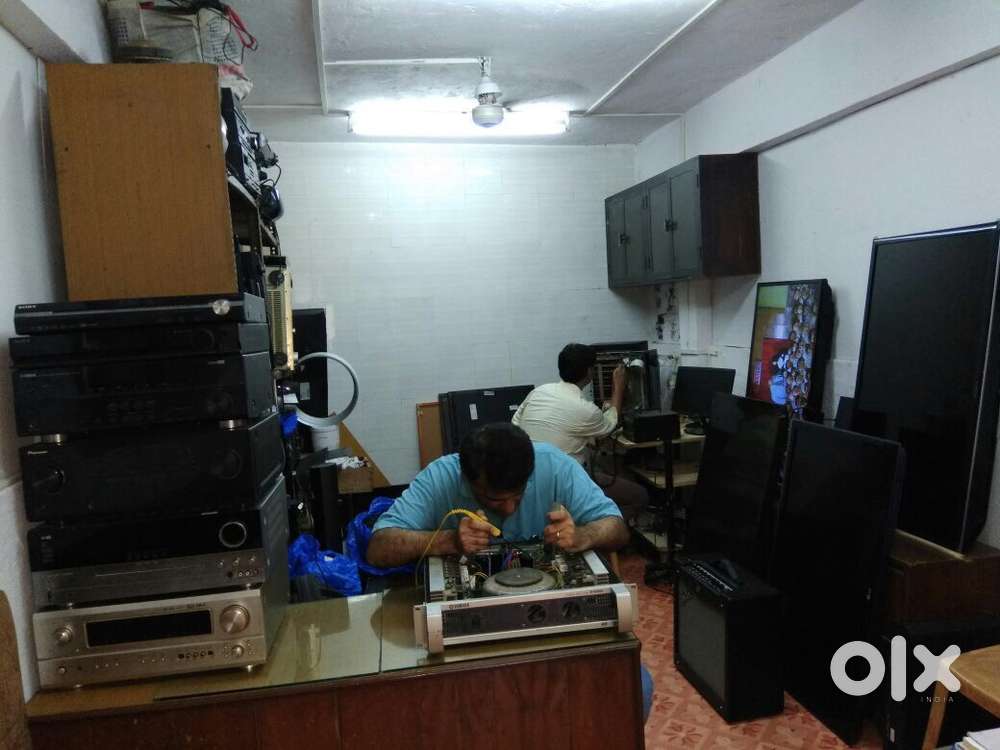 Technician audio/TV service