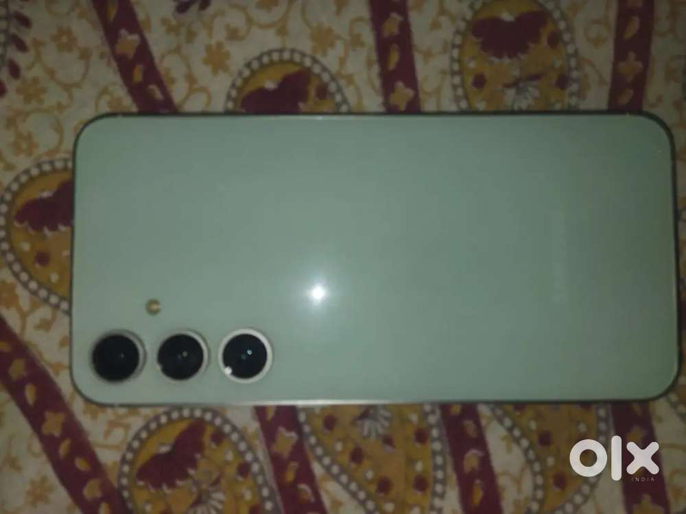 28000 rs only top notch condition 1 month warranty left model 2024