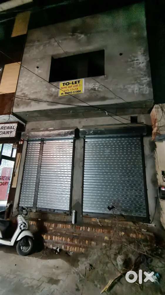 New Shop for rent 17x18