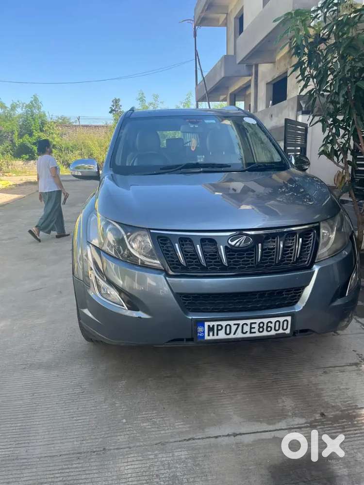Mahindra Xuv 500 W11
