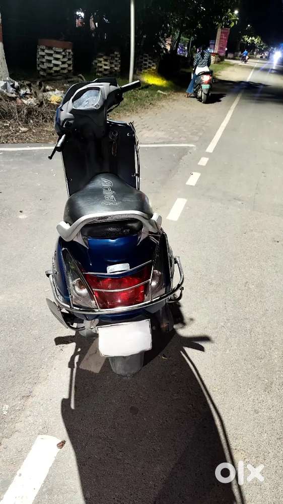 Honda Activa 3g (110cc).. blue colour