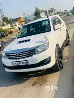 Toyota Fortuner 2014 November Diesel Well Maintained