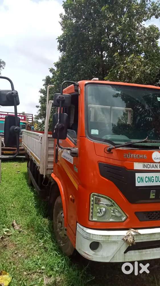 Eicher pro 2095xp  open bady