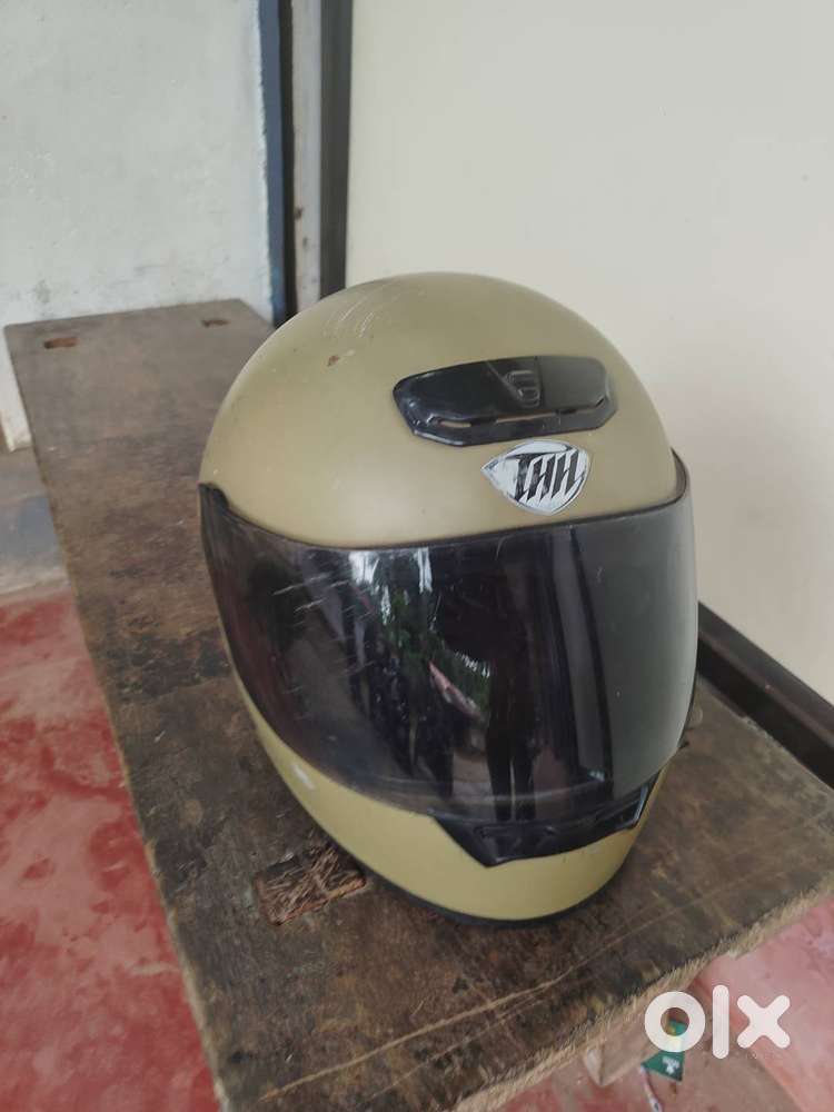 HELMET THH HIGH QUALITY 100% CONDITION HELMET