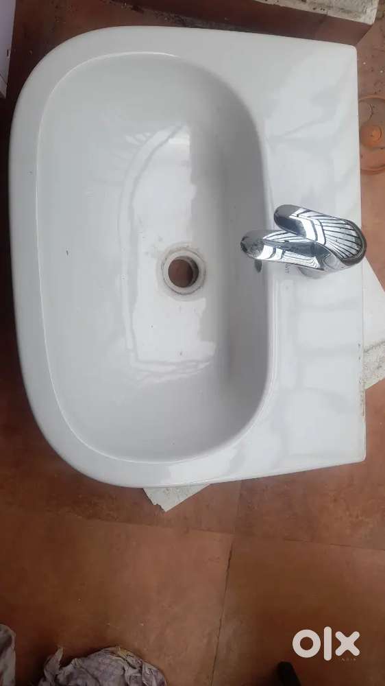 Brand New Wall-Hung Ceramic Basin & Chrome Faucet Set!