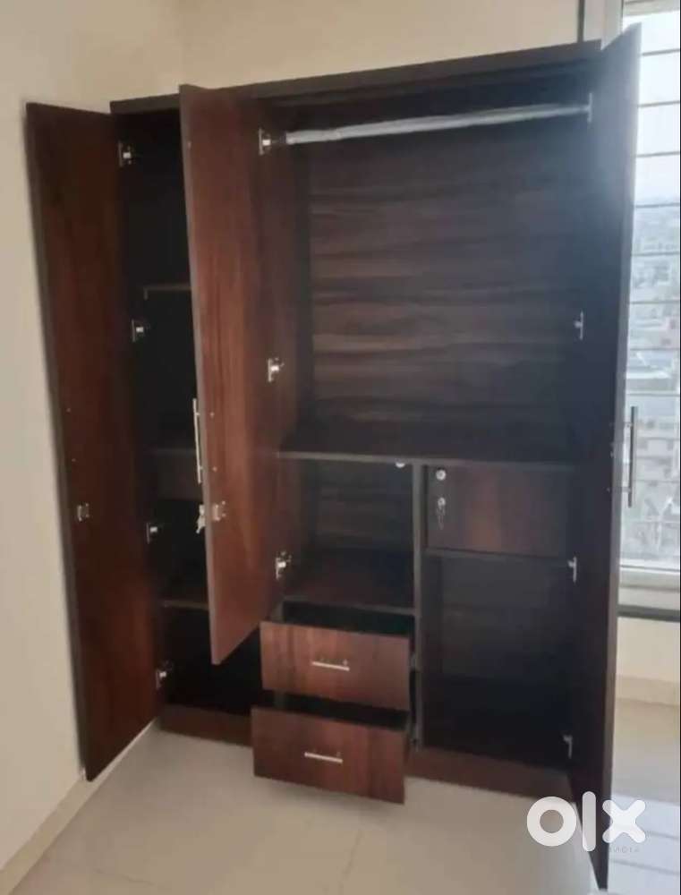 Brand new 3 door wardrobe
