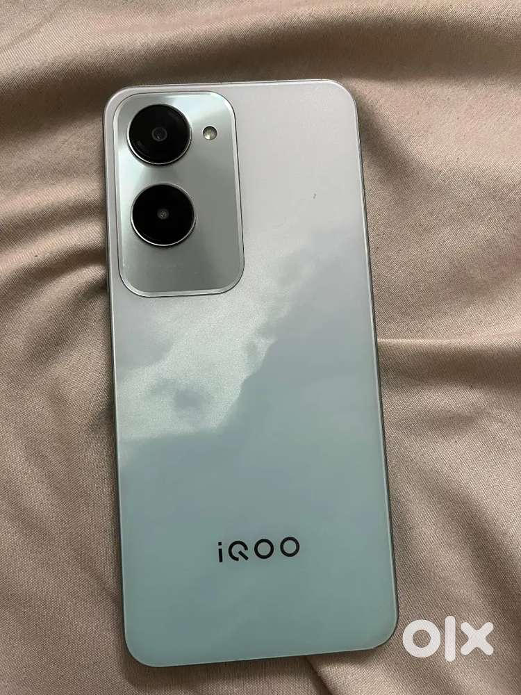 iQOO z9 lite 5g (4/128)