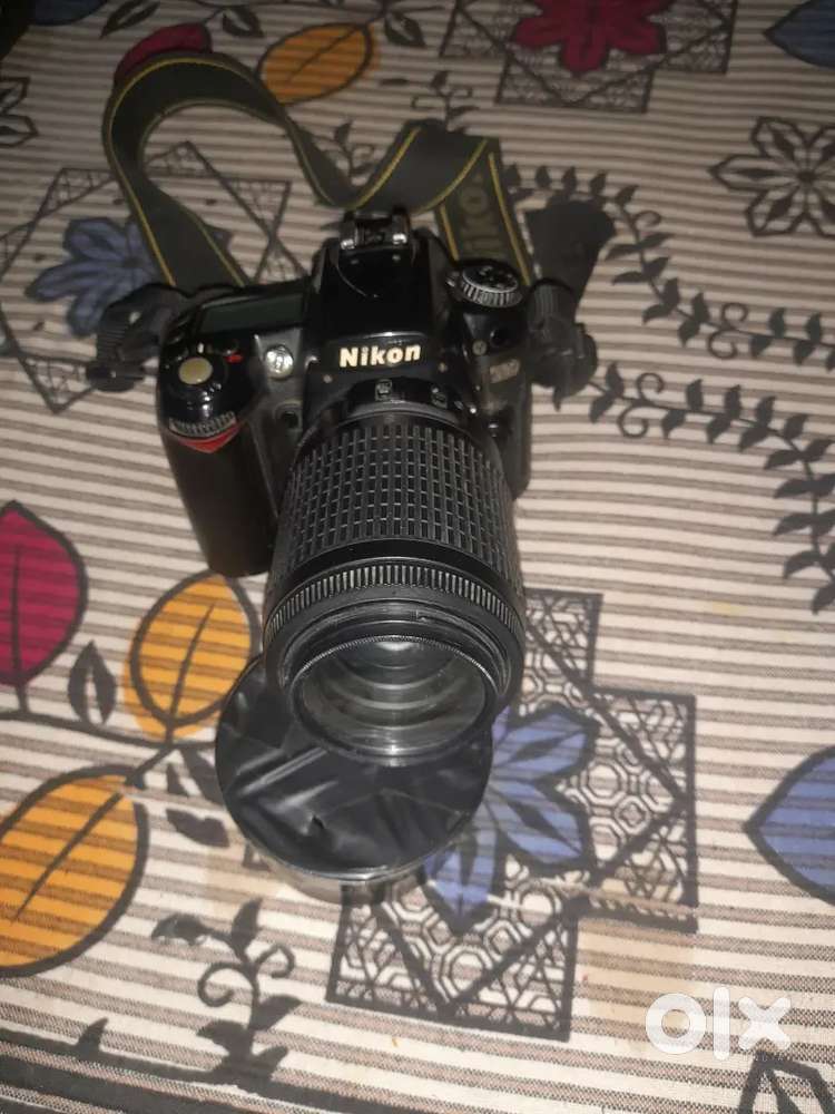 Nikon D90 with lance 55 200