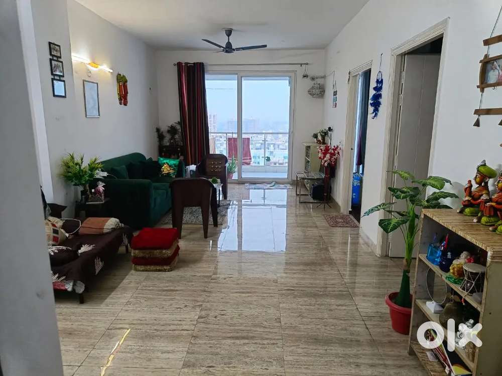 2 BHK semi furnished flat available for rent