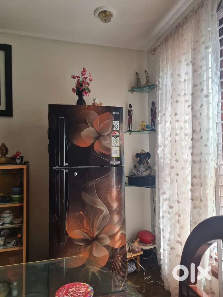 LG fridge in good condition