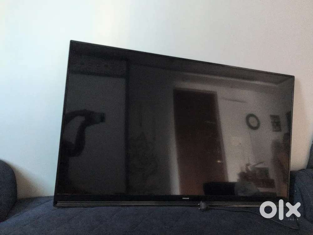 Samsung - 49 inches