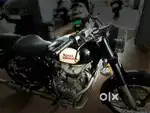 Bullet Classic 350 Black 1st Owner