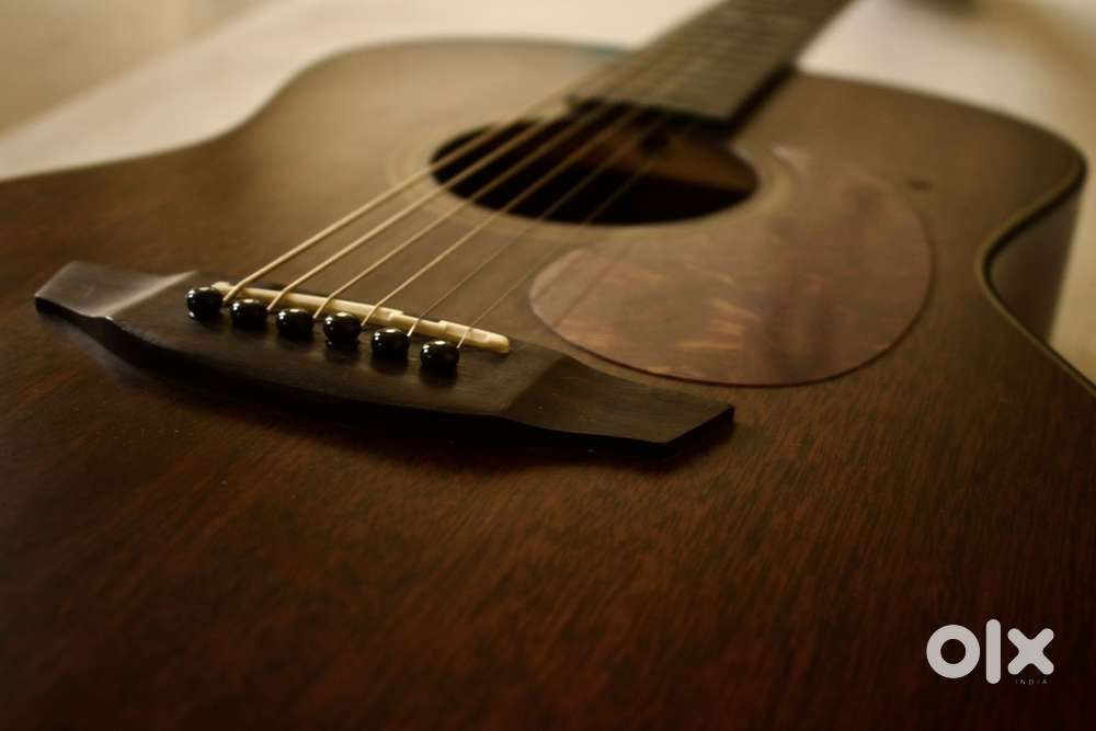 Acoustic guitar - orangewood