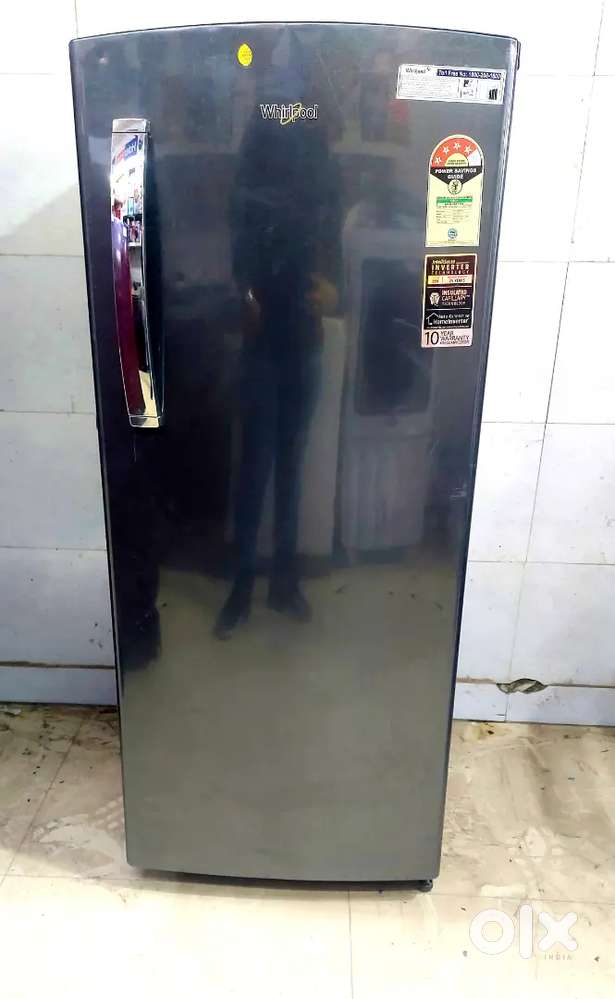 Whirlpool single door fridge 200L new condition