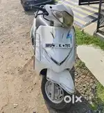 Hero duet scooter white colour