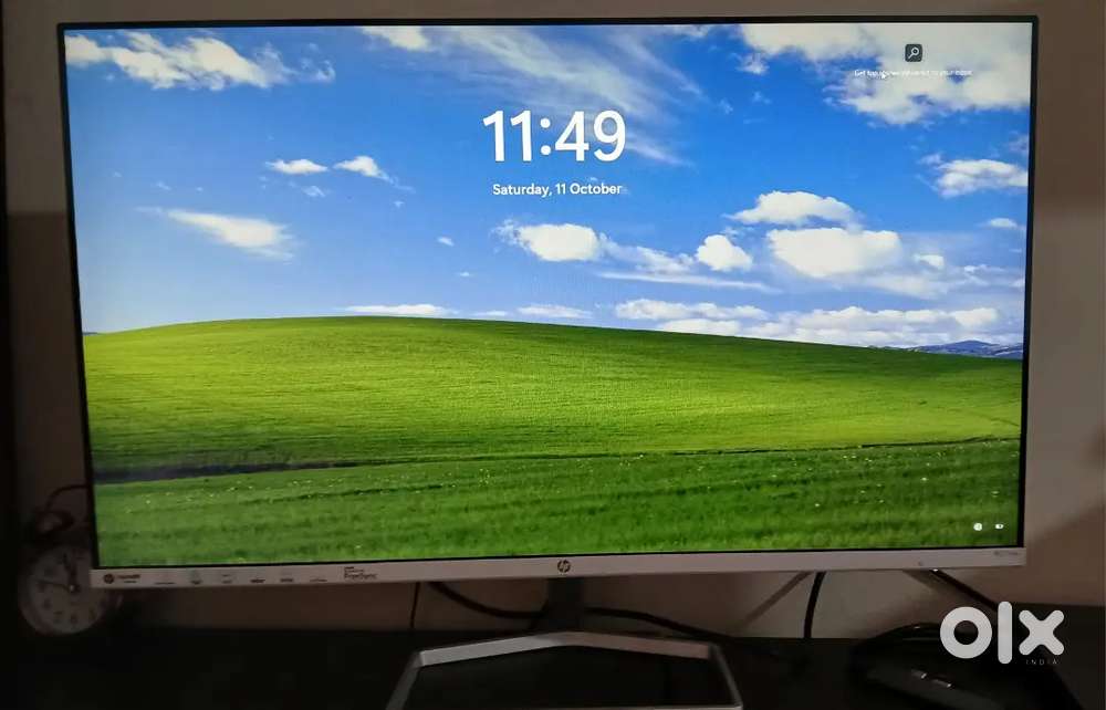 27 Inch FHD HP Monitor with inbuilt speaker