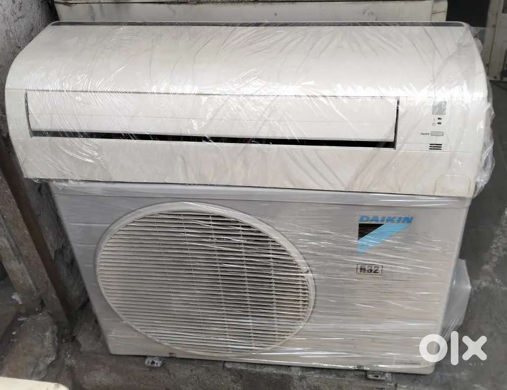 Split AC. Excellent Condition. 6 Months Warranty.