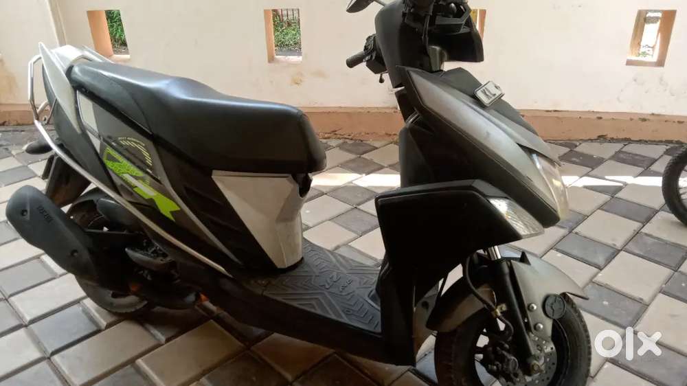 Well maintained scooter for sale -kL-72  registration