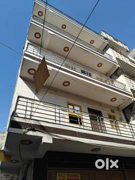 Pg building available 10 Rooms with attach bath unfurnished dwarka mor