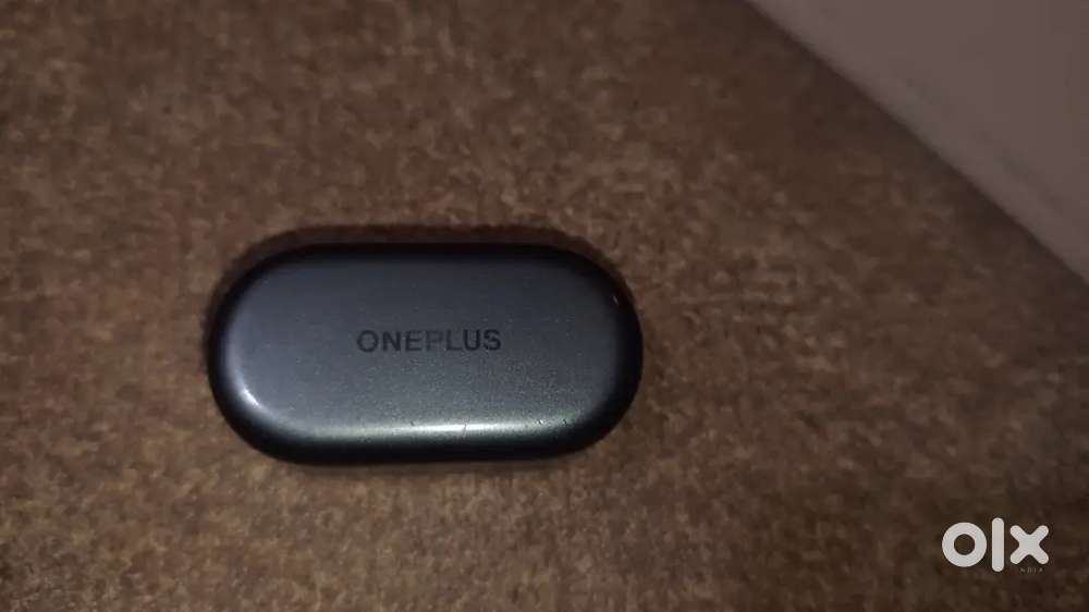 OnePlus TWS charging case