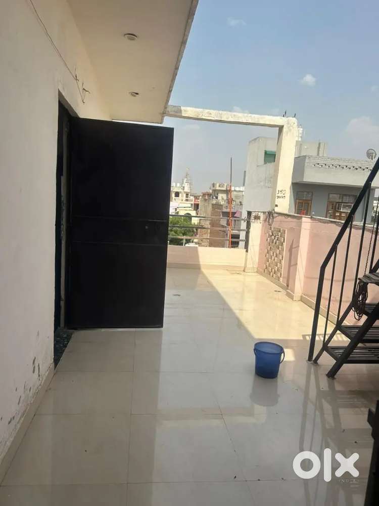 1bhk fully furnished flat available for rent in sector 9a