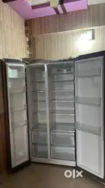 Door to door fridge 650ltr 6 year old
