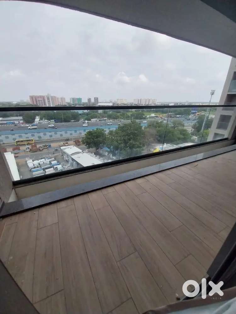 3 bhk semi furnished