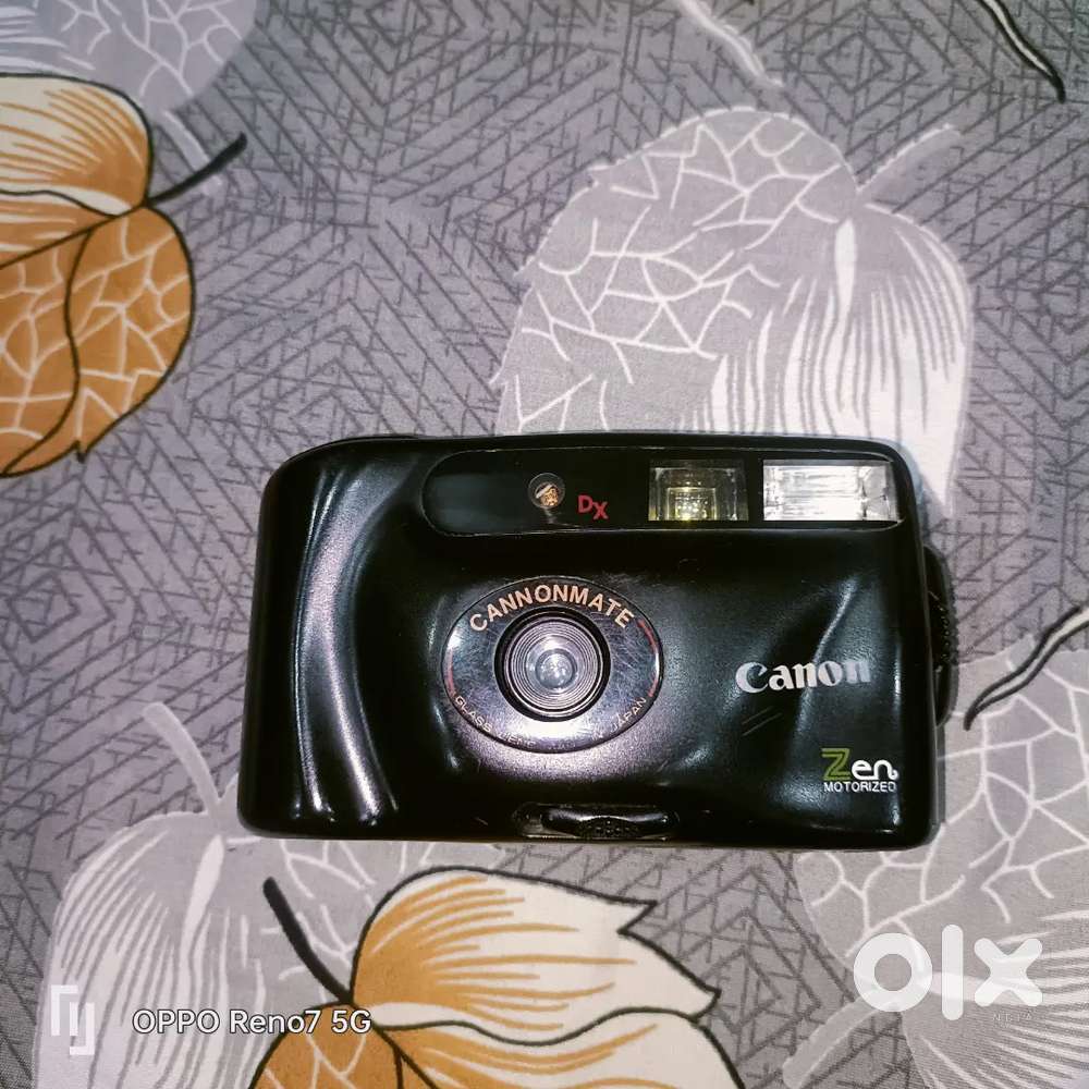 This camera is old decoration item