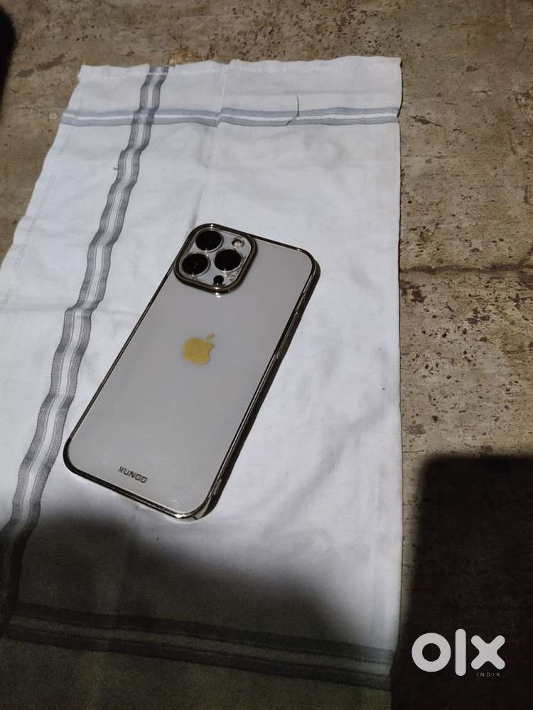 Iphone 13 pro max like new with full accessories and with 85%battery