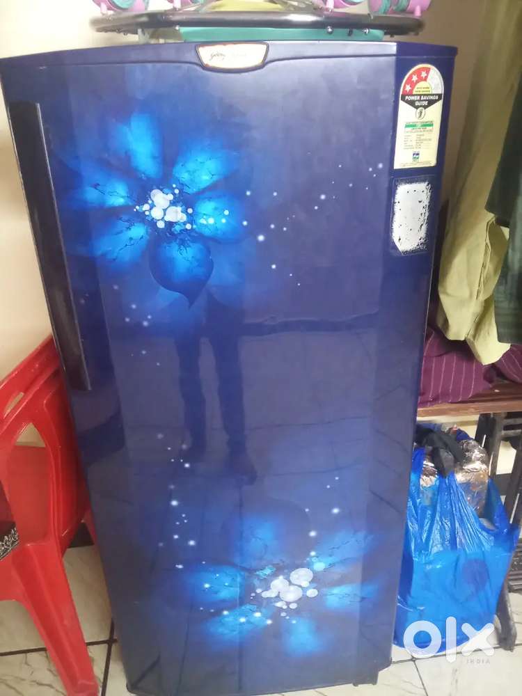 Single door fridge