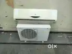 Godrej split AC 1.5 ton gas pump down working in excellent condition