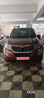 Mahindra XUV500 2019