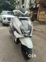 (Fixed price)Suzuki avenis/2022/december/1st owner Top model