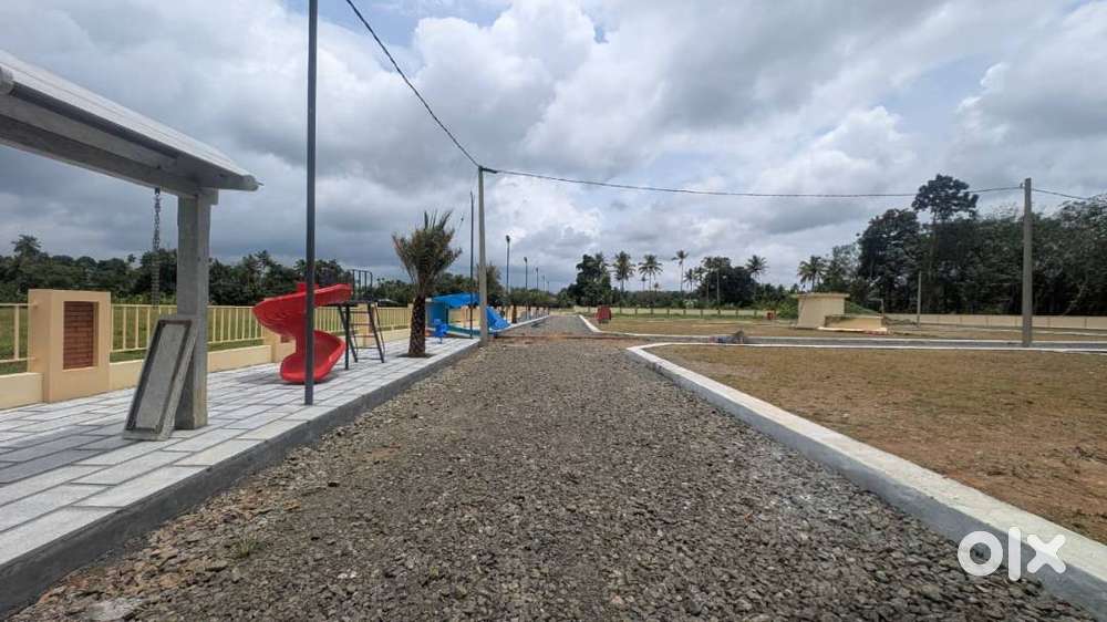 GATED COMMUNITY VILLA PLOTS, NEAR ANGAMALY TOWN