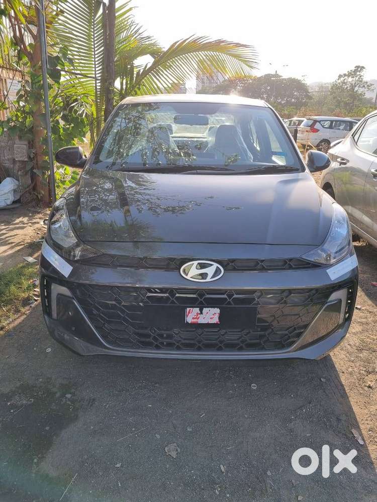 Buy hyndai aura t permit cng at minimum down payment rs.149,999/-