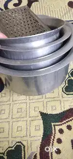 4 metal utensils