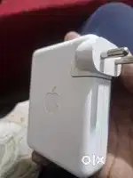 140 W apple adapter