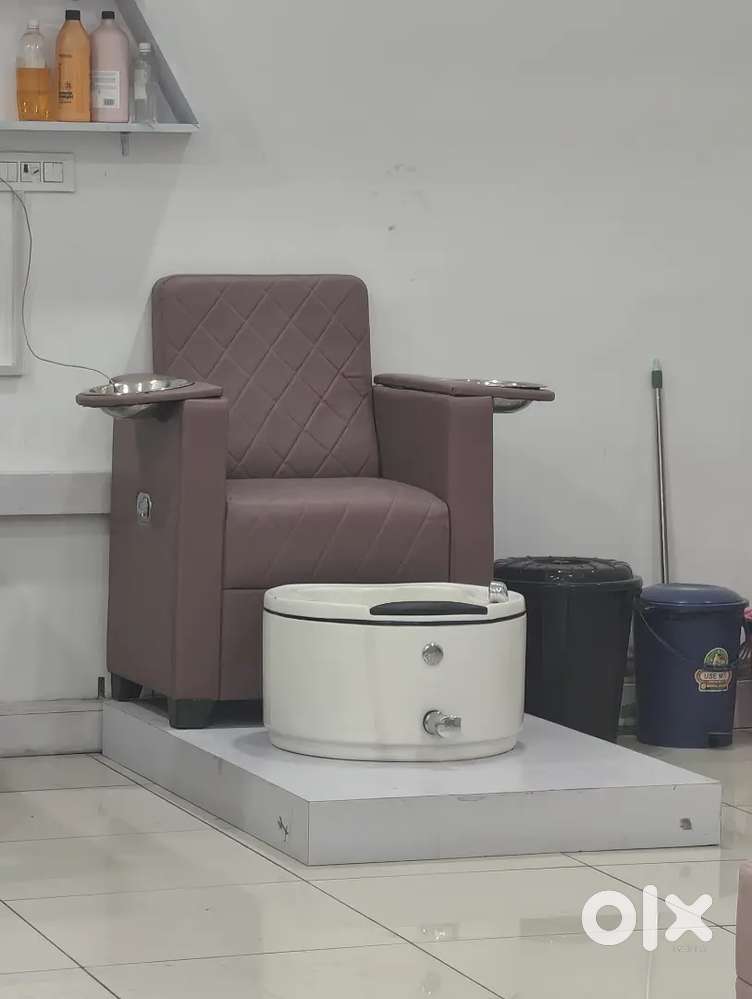 Salon menicure pedicure cheyar
