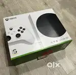Microsoft Xbox Series S 512GB Console - White & Official Controller