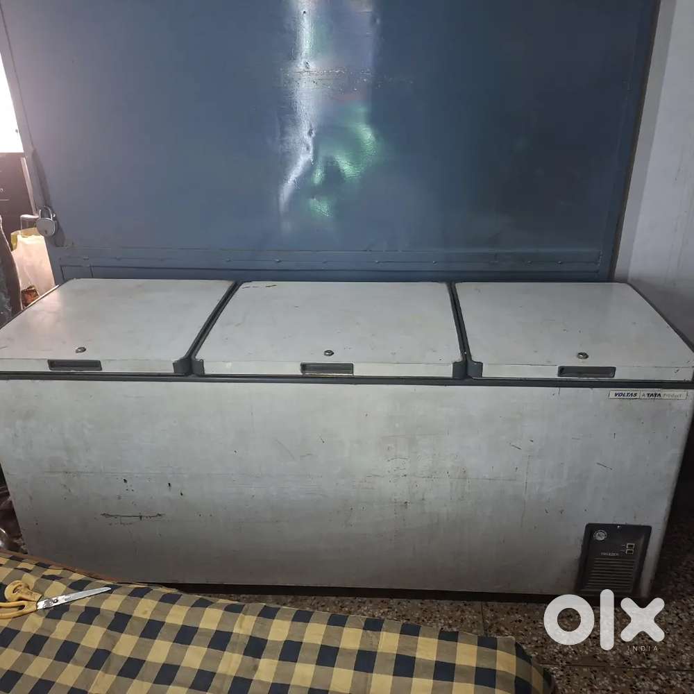 I m Selling D frigzer, Voltas,