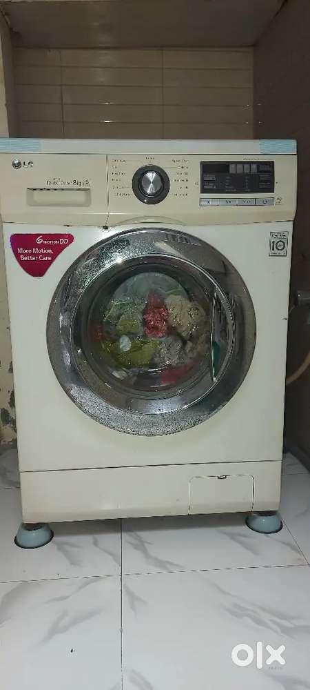 LG fully automatic 8 k.g washing machine.