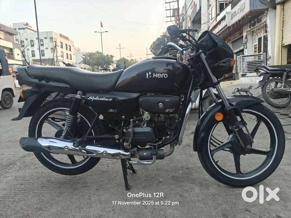 HERO SPLENDOR