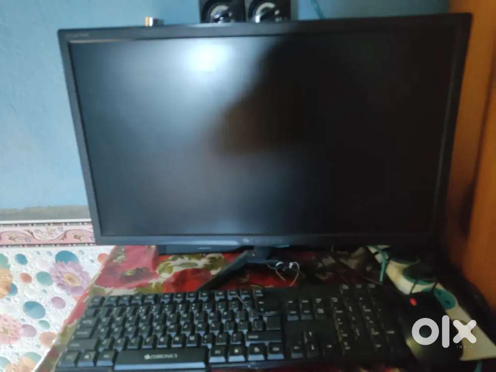 Want to sell desktop Lenevo m72 cpu zebronics full hd 22inch monitor
