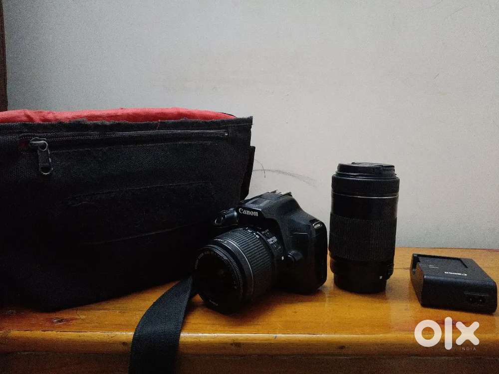 Canon 1300 D with 2 lens