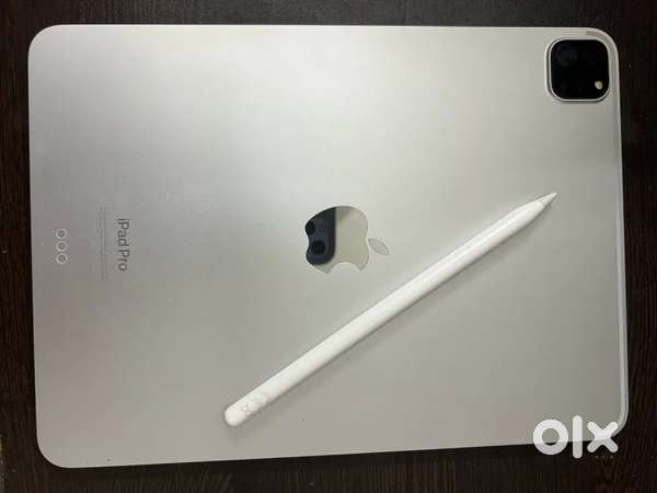 iPad Pro 4th gen with Pencil Gen2